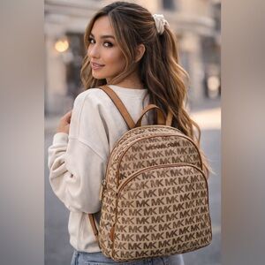 Michael Kors Abby Backpack